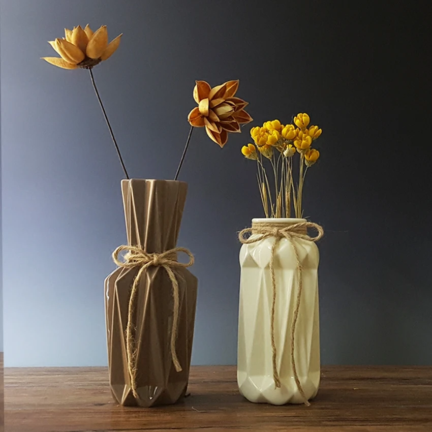 Фото вазы для цветов: Необычные вазы для цветов: 57 вариантов для вашего интерьера из различных материалов (стеклянные, керамические, хрустальные)