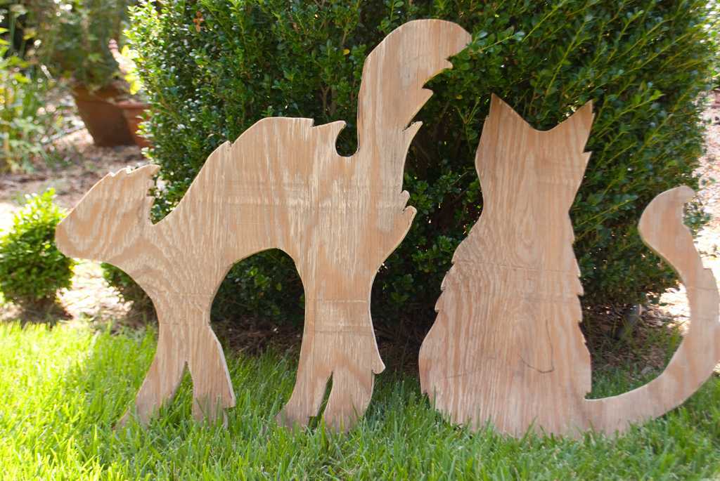Фигурки из дерева своими руками фото: сказочные персонажи, животные, коты, видео-инструкция как выпилить, какой выбрать деревянный фигурный уголок, фото и цена