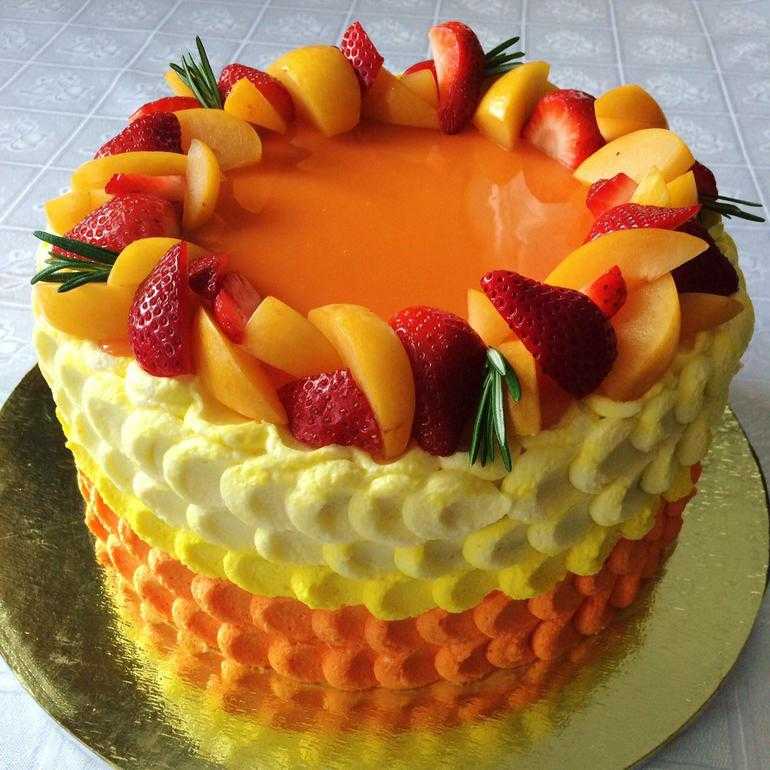 Оформление торта фруктами: Украшение торта фруктами — 33 варианта, как оформить торт фруктами (киви, персиками, абрикосами, апельсинами и …
