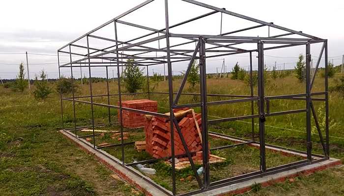 Сарай из профлиста своими руками фото: Металлический сарай: делаем своими руками