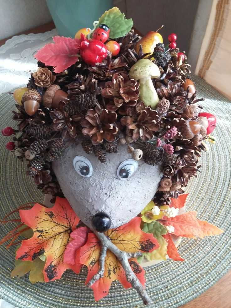 Поделки в садик осень из шишек: Осенние поделки из шишек для детского сада с фото