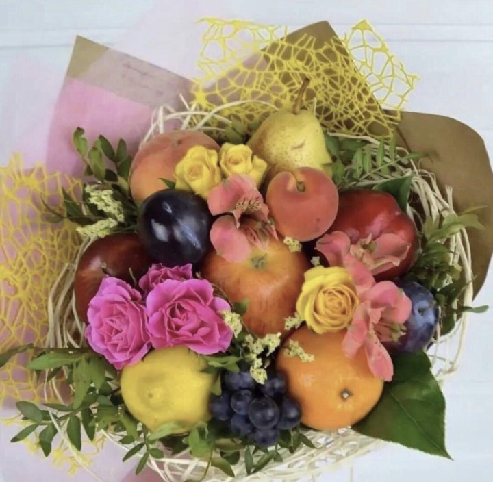 Букет из цветов фруктов и конфет: Фруктовый букет купить Москве | Букеты из фруктов и ягод с доставкой