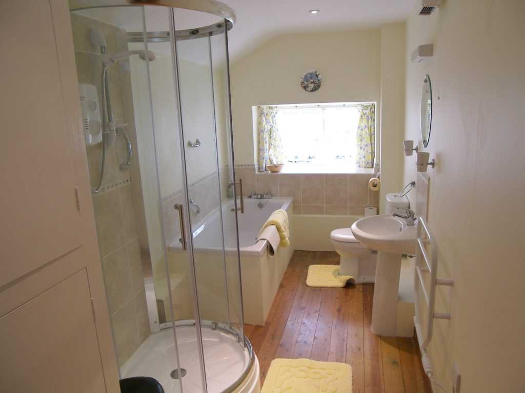 Туалет и душевая кабина в частном доме фото: Март 2023 ᐈ 🔥 (+50 фото) Планировка санузла с душевой в частном доме