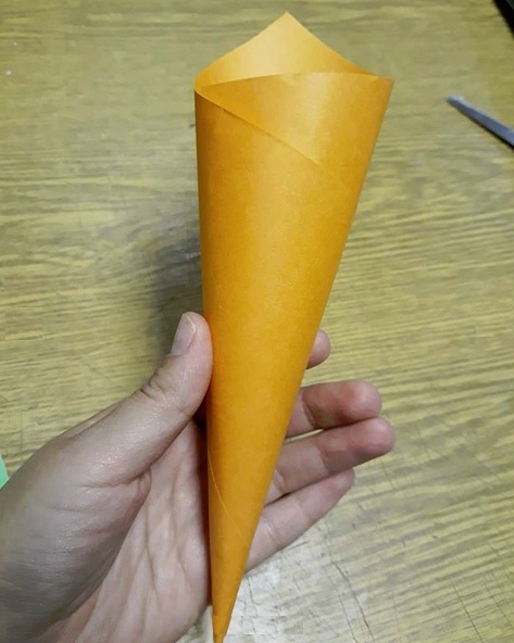 Как сделать морковку из картона своими руками: поделка в виде аппликации из цветной бумаги для детей, оригами с легкой схемой, шаблон заяц с морковкой для вырезания