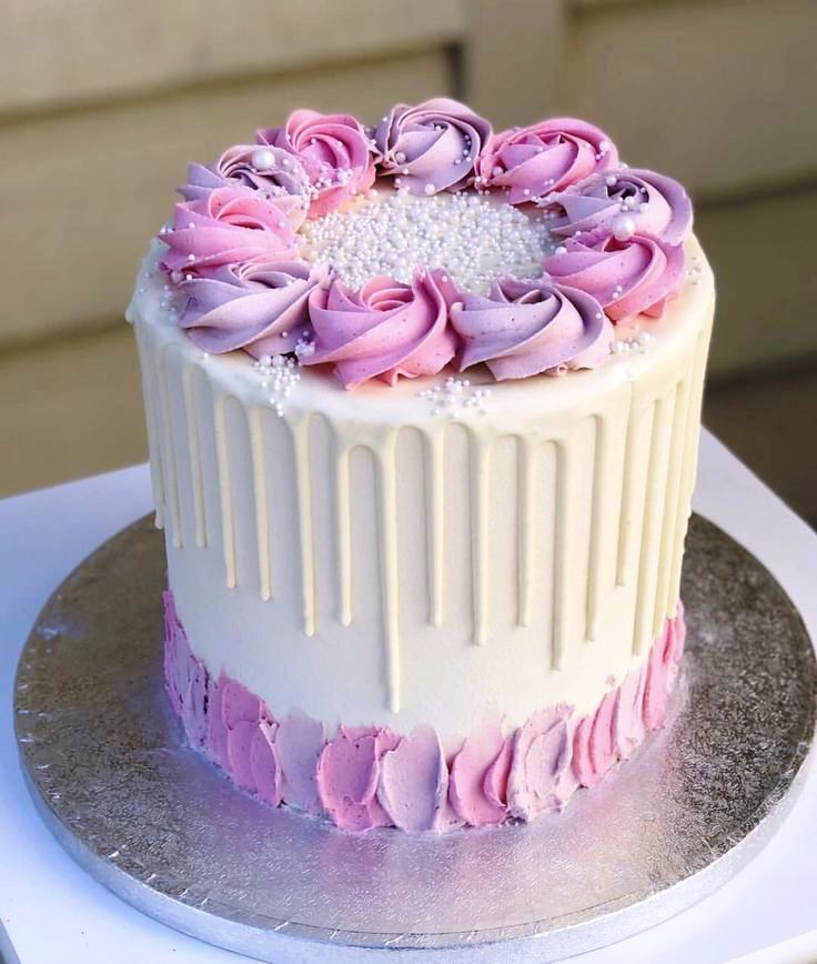 Украшение торта из крема: Простой способ украшения тортa – Розы из крема
