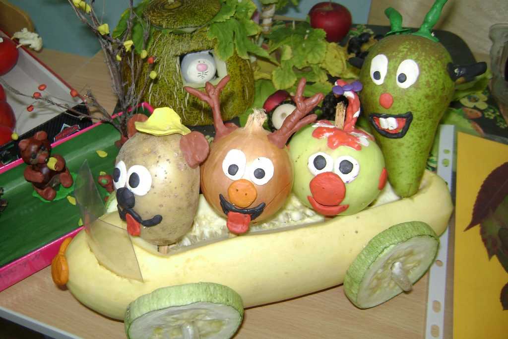 Осенняя фантазия из овощей: Осенние фантазии поделки в детский из овощей (37 фото) - фото