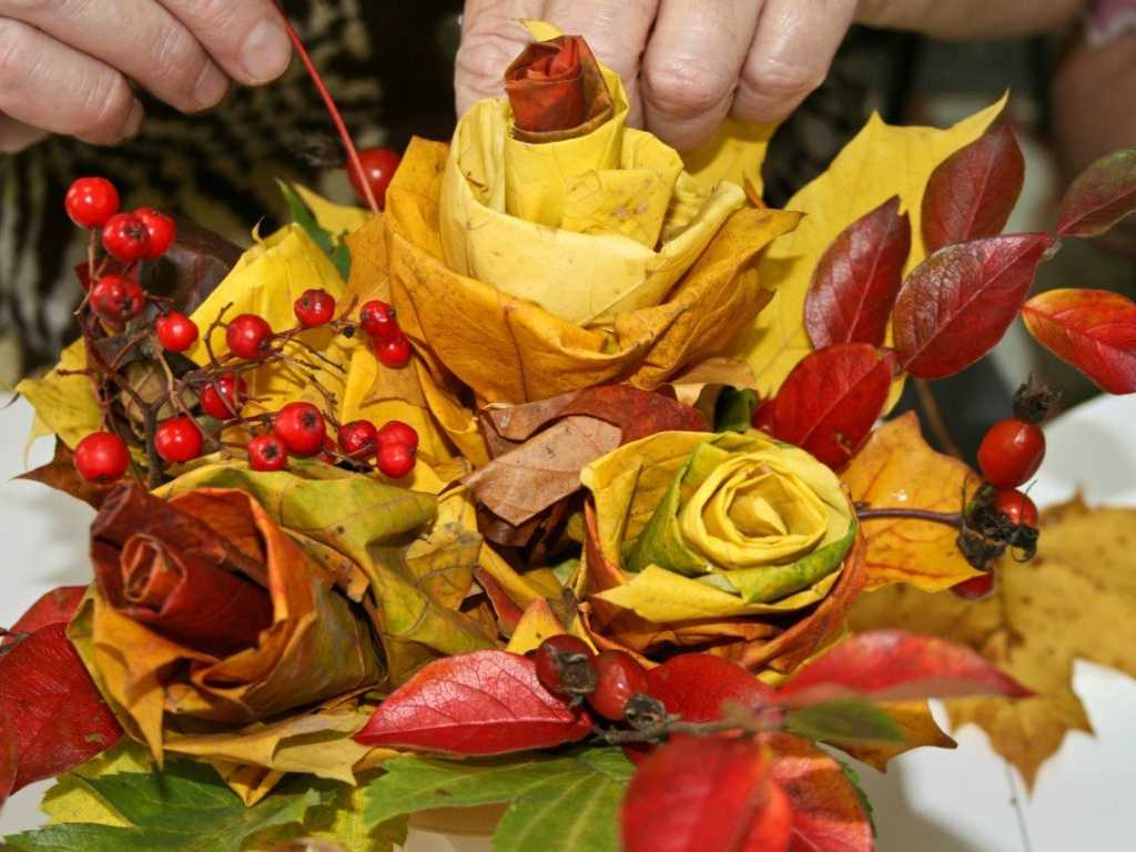 Осенний букет своими руками из листьев клена: Как сделать букет из осенних листьев своими руками