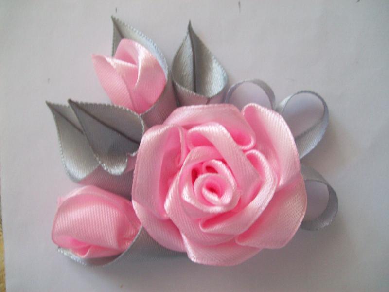 Видео розы из атласных лент своими руками пошаговая инструкция: Как из ленты сделать цветок (много)