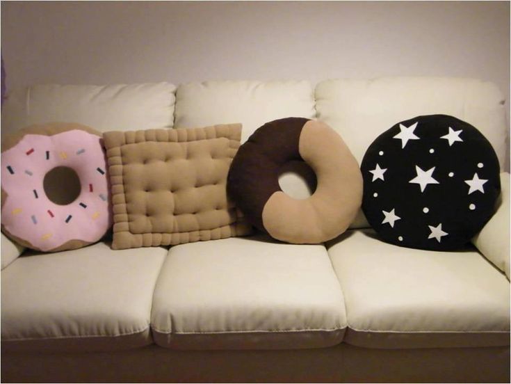 Как сшить подушку своими руками для дивана: Подушки для дивана своими руками