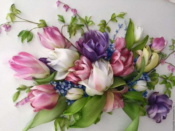 Цветы вышивание лентами: Простой цветок из атласной ленты / A simple flower of satin ribbon - YouTube