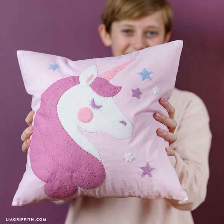 Детские подушки декоративные: Детские декоративные подушки - купить по низкой цене в интернет-магазине OZON