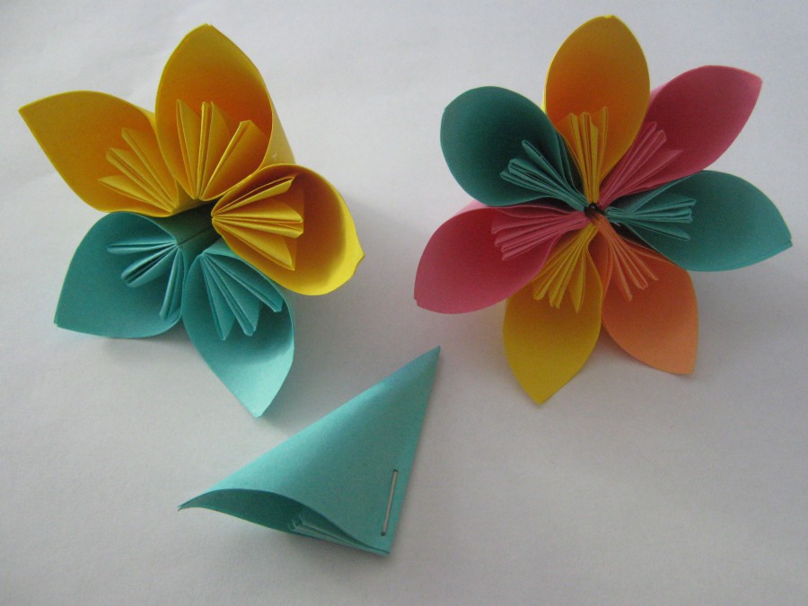 Объемные оригами цветы из бумаги: ЦВЕТЫ ИЗ БУМАГИ ОБЪЁМНЫЕ цветы Своими руками. Поделки. ОРИГАМИ (Эмилия) Цветы для декора. - YouTube