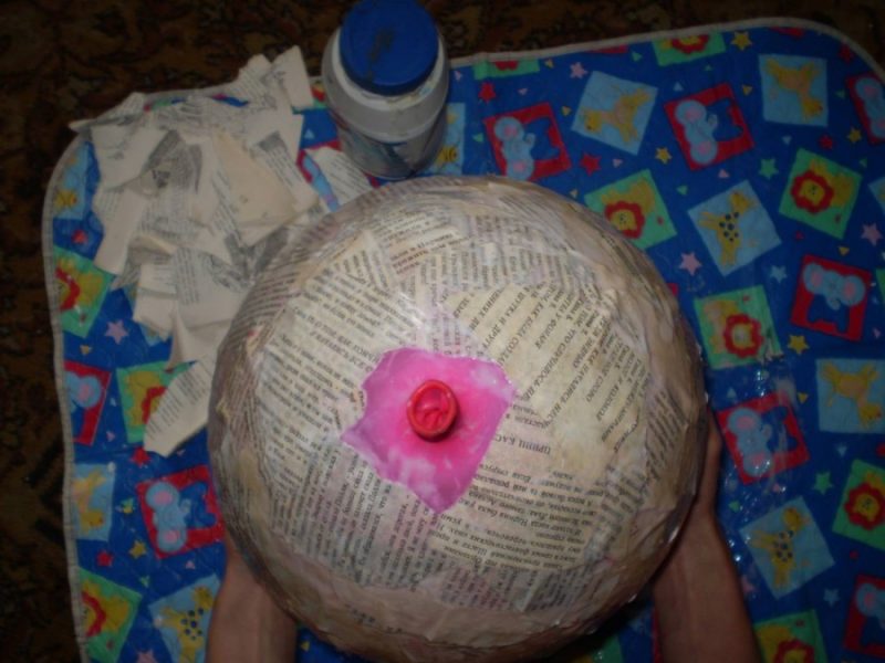 Что можно сделать из шара папье маше: Создаем большой новогодний шар из папье-маше. Декор в технике декопатч