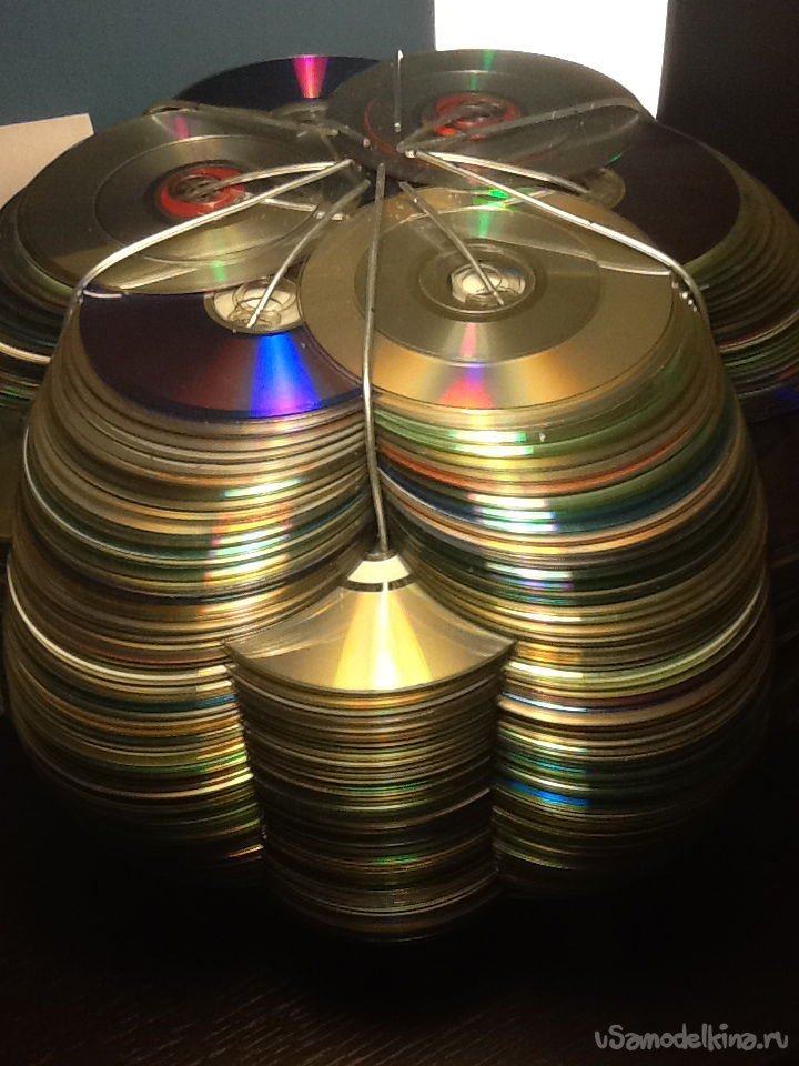 Что можно сделать из старых дисков: 30 блестящих идей, сделанных из старых компакт-дисков