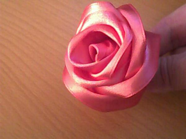 Видео роза из ленты: Как сделать розочку из атласной ленты. How to make a rose from satin ribbon. - YouTube