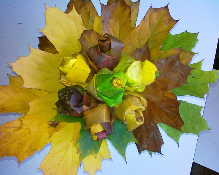 Как сделать аппликацию из листьев клена: Аппликация "Ежик" из листьев клена для 1 класса с фото и видео