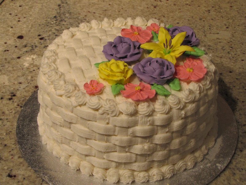 Украшение торта из крема: Простой способ украшения тортa – Розы из крема