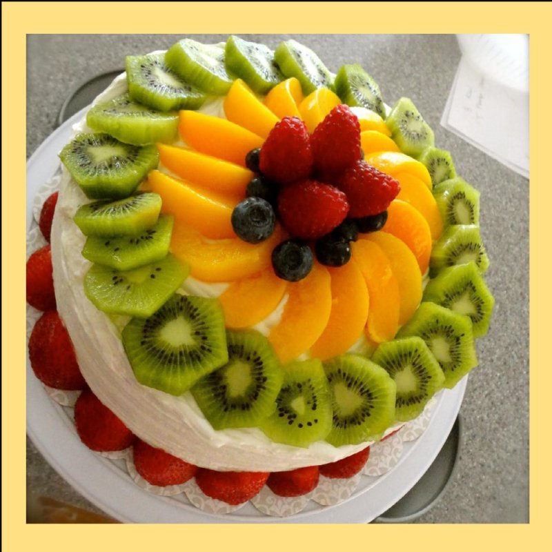 Украсить торт фруктами в домашних условиях: Украшение торта фруктами — 33 варианта, как оформить торт фруктами (киви, персиками, абрикосами, апельсинами и …