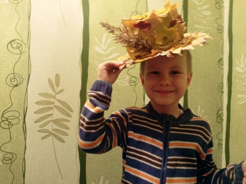 Шляпа своими руками осень: в детский сад и в школу. Волшебная шляпа своими руками на тему осени. Как сделать ее для красавицы и для мальчика?