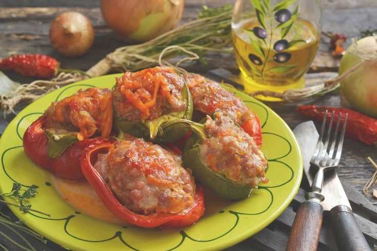 Перец фаршированный мясом и рисом классический рецепт с фото: Перец фаршированный мясом и рисом классический рецепт с фото пошагово