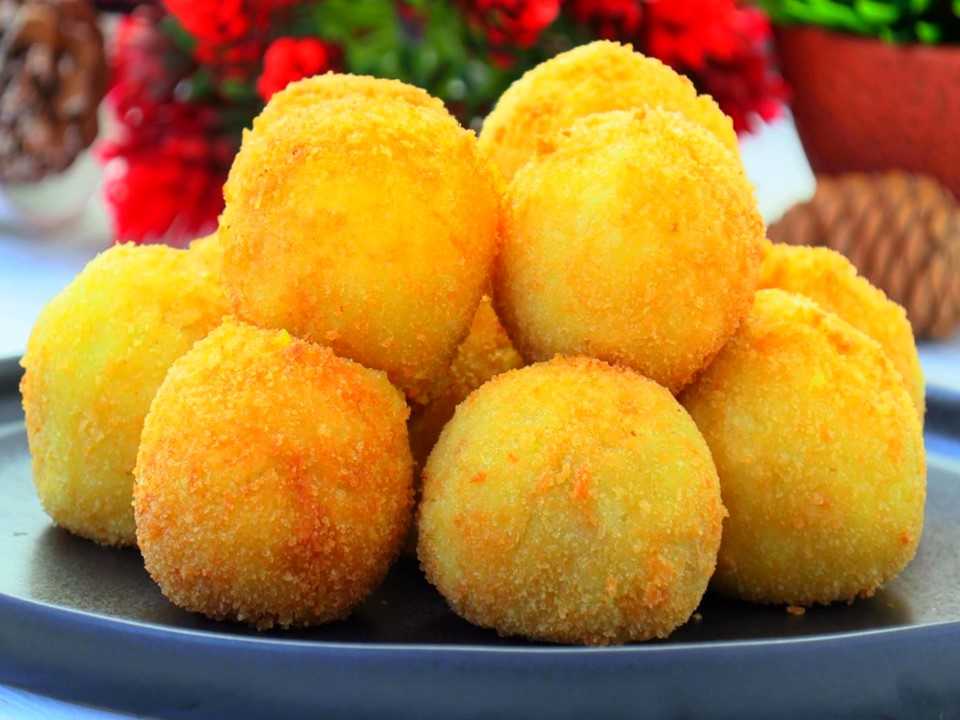 Картофельные шарики с сыром рецепт в духовке с фото: Картофельные шарики из пюре с сыром (пошаговый рецепт с фото)