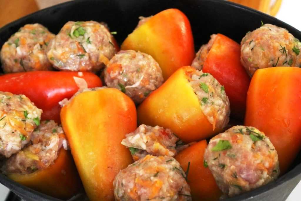 Перцы фаршированные мясом и рисом рецепт с фото пошагово: Фаршированные перцы мясом и рисом в кастрюле