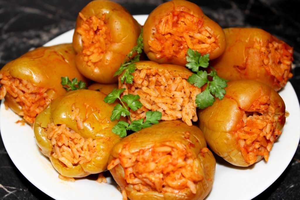 Перец фаршированный мясом и рисом классический рецепт с фото: Перец фаршированный мясом и рисом классический рецепт с фото пошагово