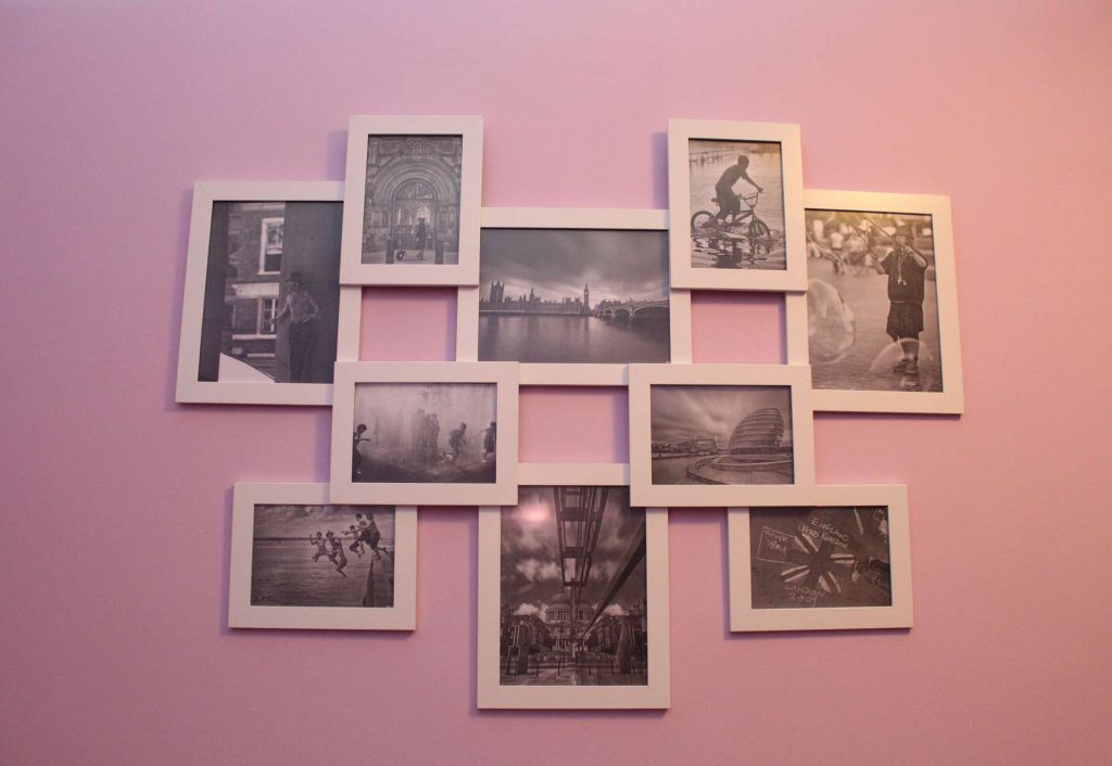 Фоторамки на стену на несколько фотографий своими руками: Фоторамки на стену - 90 фото стильного оформления дизайна