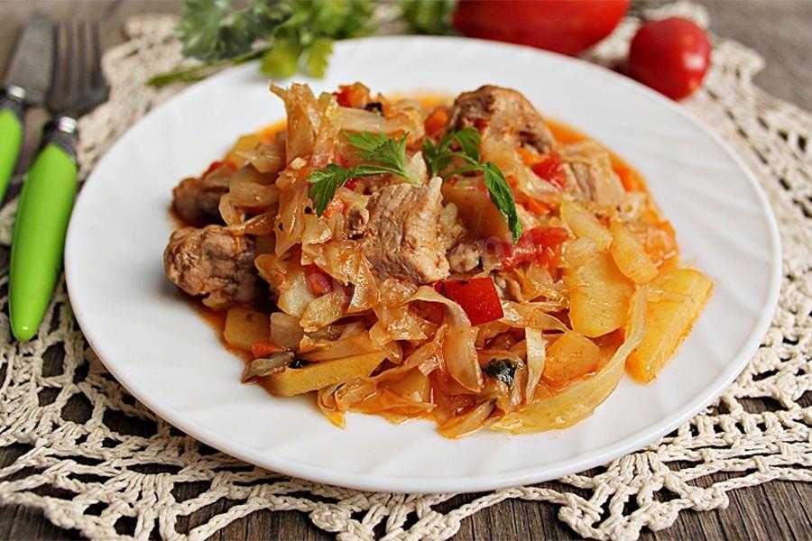 Тушеные кабачки с мясом рецепт: Кабачки тушеные с мясом и картошкой рецепт с фото пошагово и видео