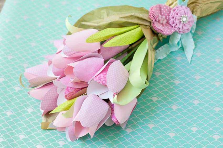 Букет цветов из бумажных цветов своими руками: Букет цветов из бумаги – пошаговое фото (760 шт.) своими руками