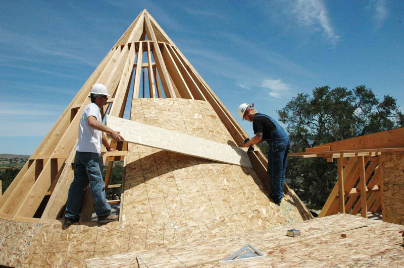 Строим сами крышу: пошаговая инструкция с советами специалистов