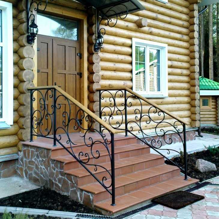 Крыльцо для деревянного частного дома фото: лучшие варианты 30 фото и видео