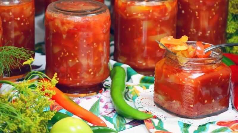 Икра из помидоров и моркови и лука и перца на зиму: Икра из помидоров, моркови и болгарского перца на зиму: рецепт