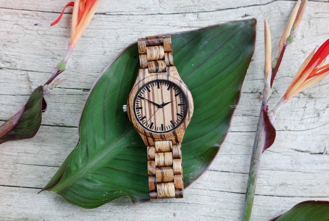 Часы наручные из дерева своими руками: Как сделать деревянные наручные часы