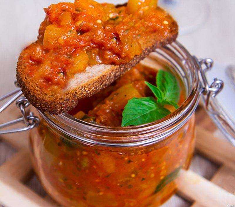 Икра из помидор и перца и моркови и лука на зиму рецепты: Икра из помидоров, моркови и болгарского перца на зиму: рецепт