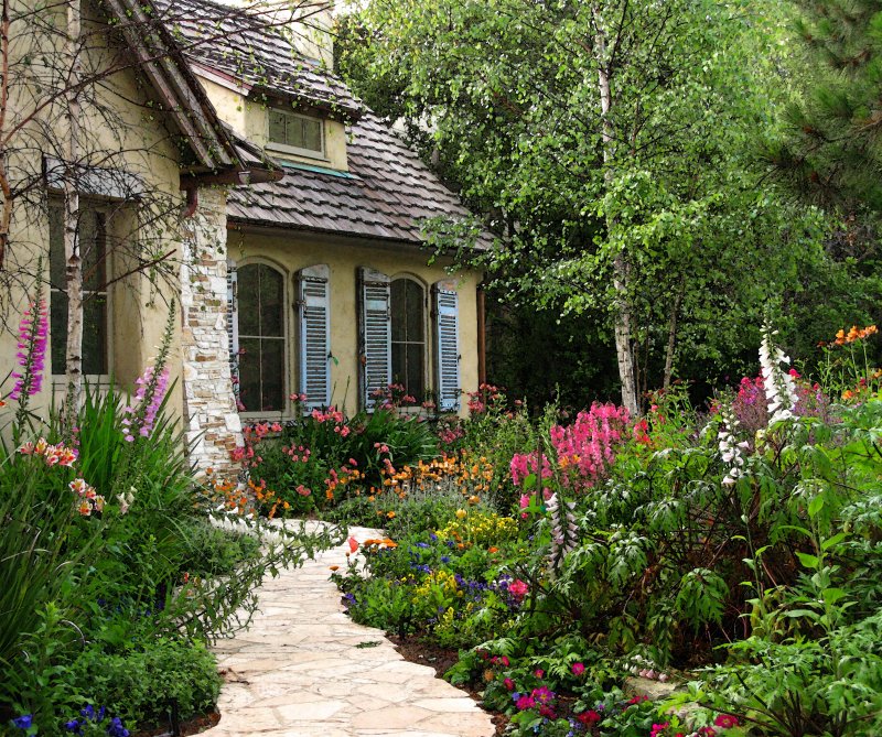 Фото дом в саду: Красивый загородный дом с садом (70 фото)