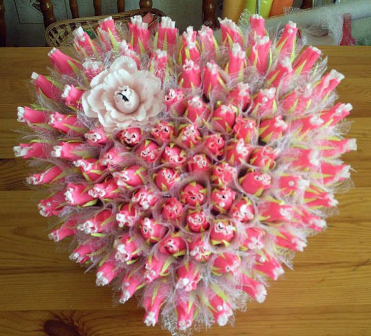 Цветы из конфет своими руками фото пошаговое: Букет из конфет своими руками: пошагово с фото