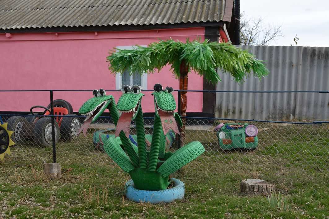 Поделки из автомобильных покрышек своими руками видео: Красивые клумбы возле дома своими руками, клумба из шин своими руками, поделки из автомобильных покрышек своими руками