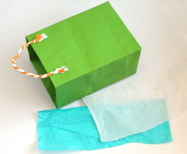 turn-gift-wrap-to-gift-bags-apieceofrainbowblog (15)