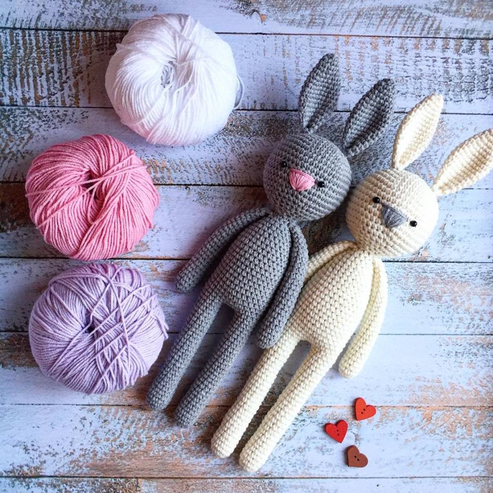 Crochet bunny amigurumi