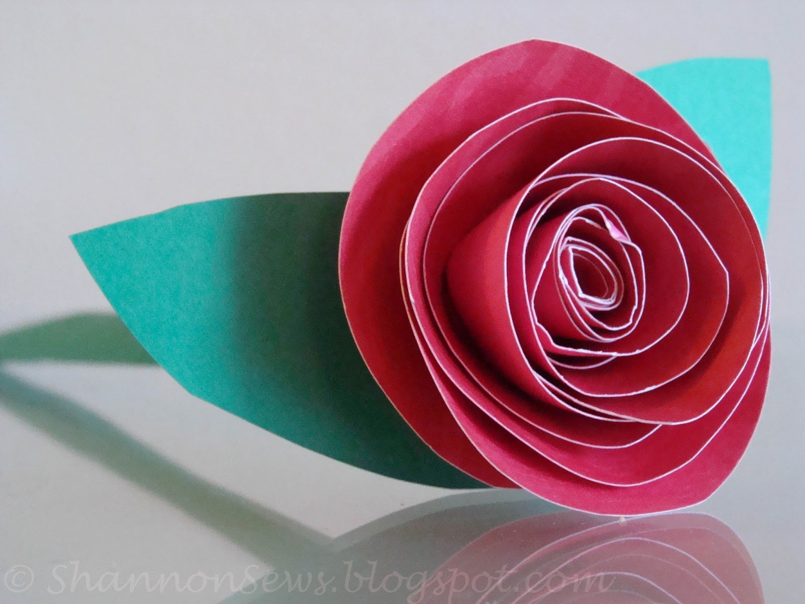 Как из альбомного листа сделать розу: Учимся делать цветок из цветной бумаги сделать самому своими руками (четыре способа)