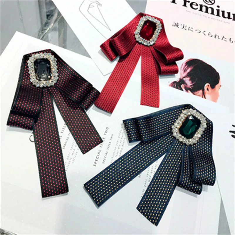 Брошь галстук из лент своими руками: Галстук-брошь в стиле канзаши из лент своими руками для девочки к школьной форме