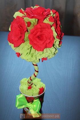 Топиарий розы из гофрированной бумаги пошаговая инструкция: Топиарий из гофрированной бумаги своими руками, 3 мастер-класса