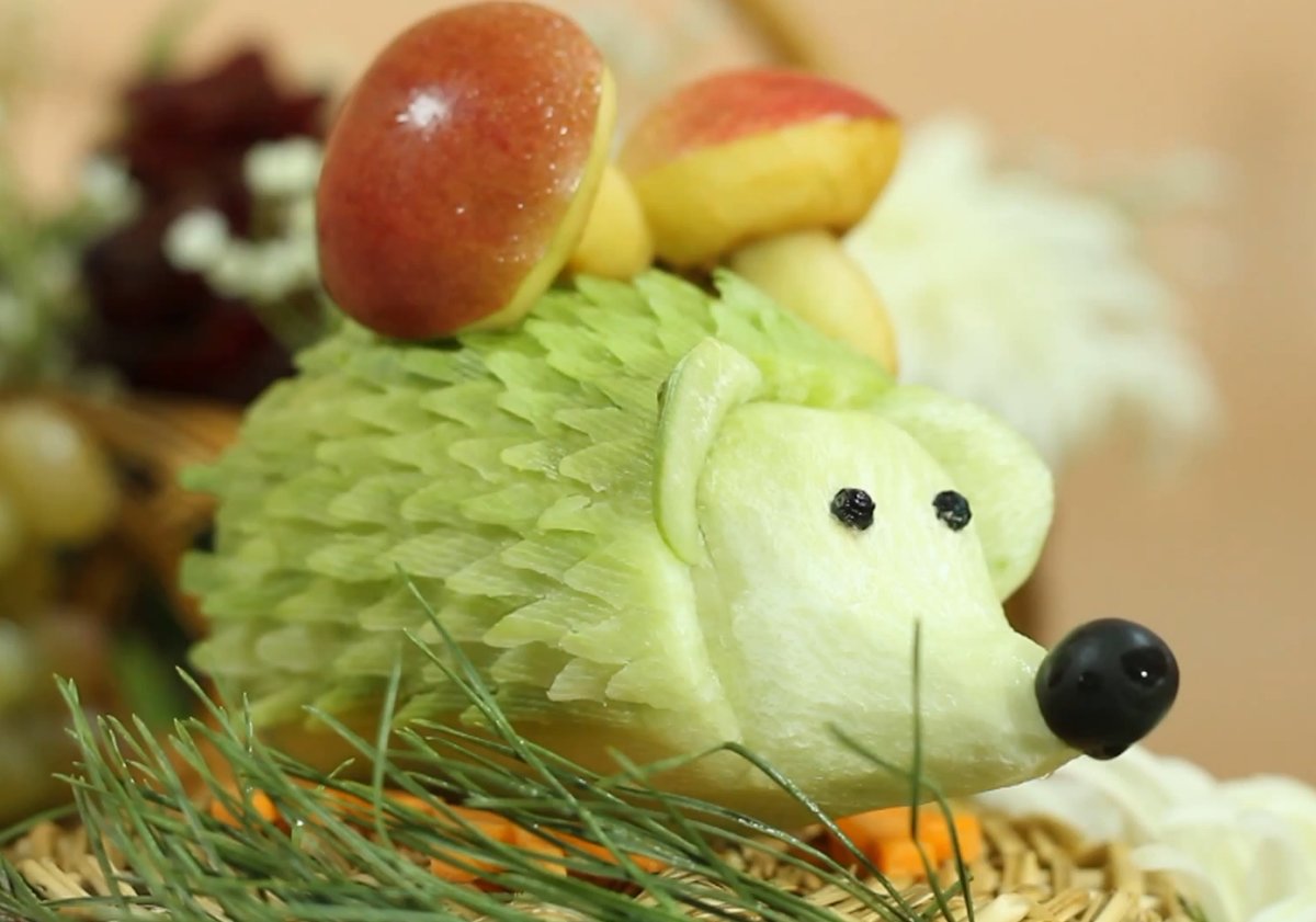 Как сделать поделки из овощей и фруктов: Поделки из овощей и фруктов для детей и взрослых на праздник Осени в школу или детский сад. Море идей что можно приду…