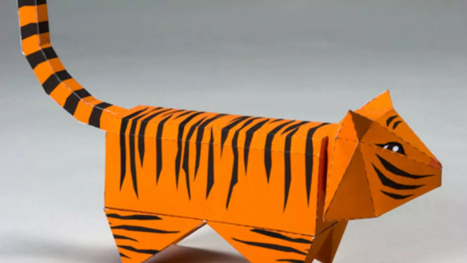 Тигр из картона: Тигр из бумаги, модели сборные бумажные скачать бесплатно - Животные - Каталог моделей