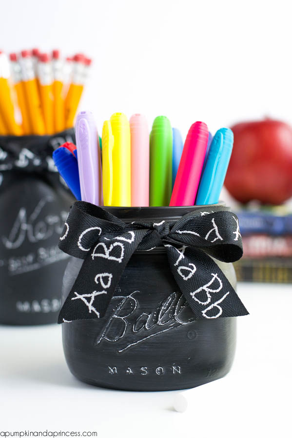 DIY Chalkboard Mason Jar