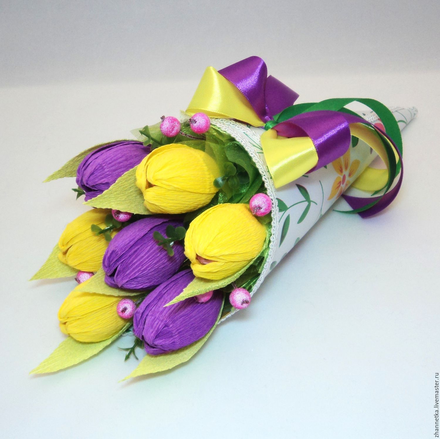 Букет из конфет из бумага: цветы из конфет и гофрированной бумаги Цветы из гофрированной бумаги своими руками с конфетами #yan…