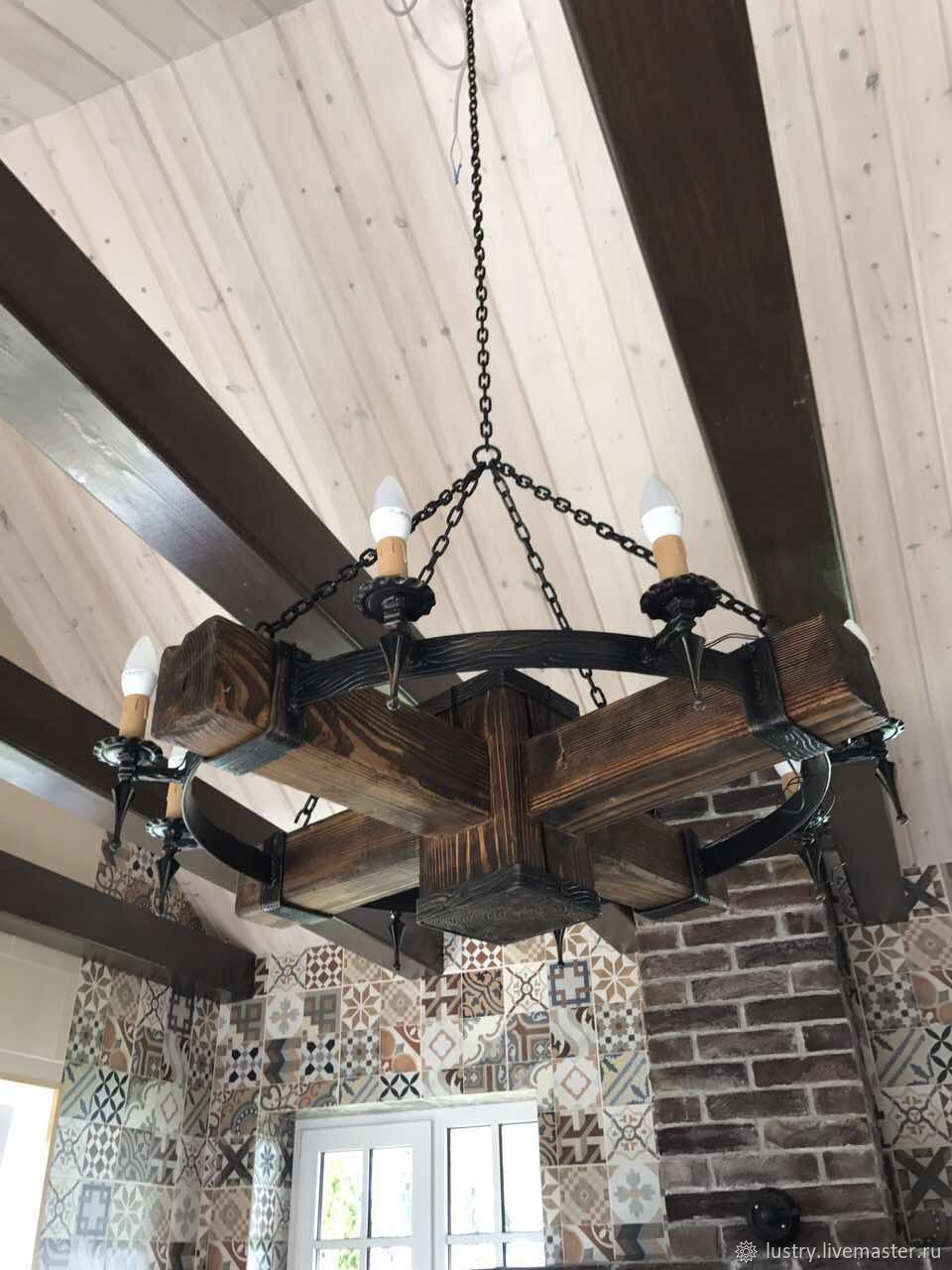 Фото люстры и светильники из дерева: современные потолочные светильники из дерева под старину, необычные светлые модели, подвесные лампы с деревянными элементами