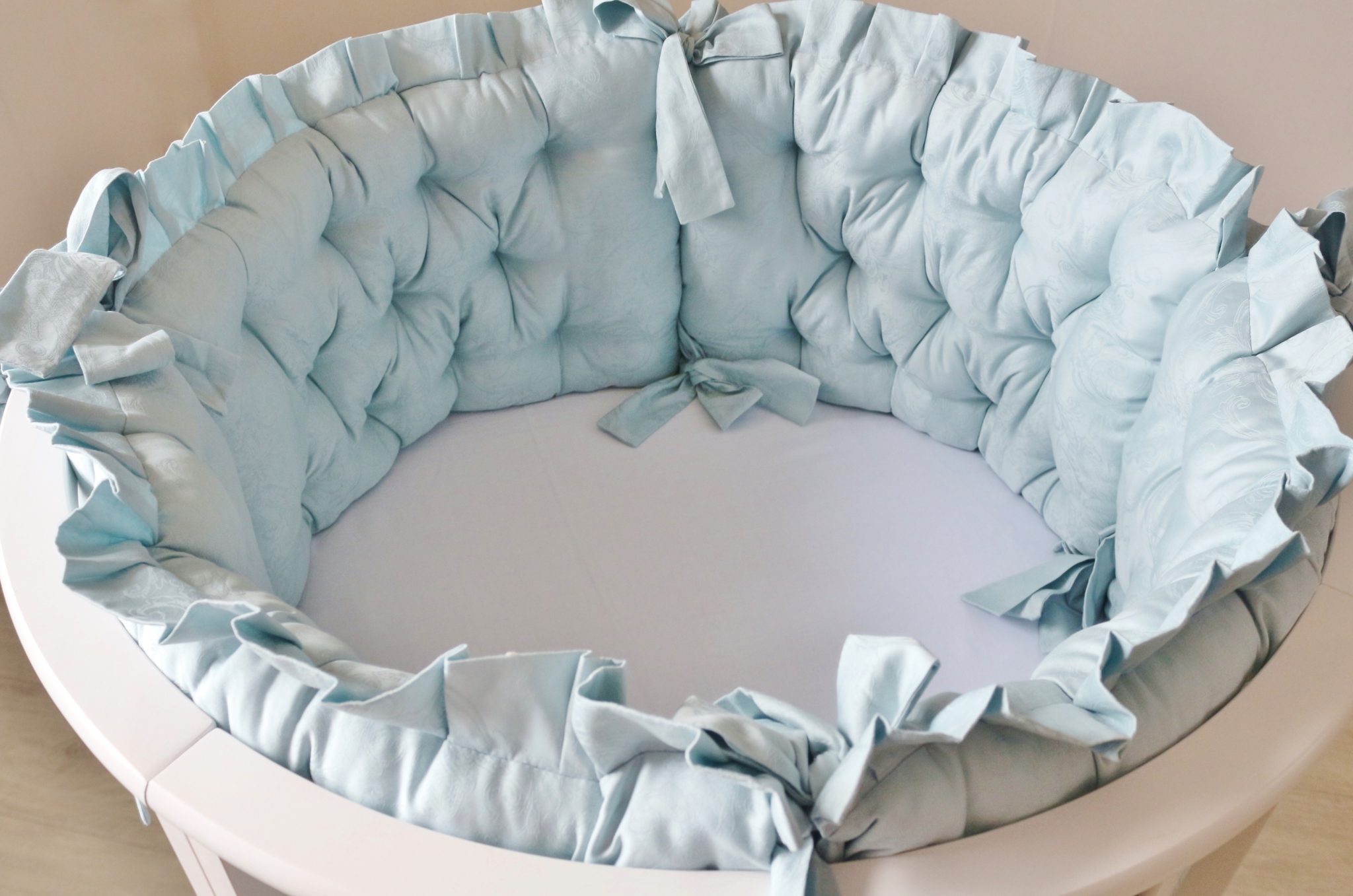 Круглая кровать своими руками: Круглая кровать своими руками: инструкция от мастеров