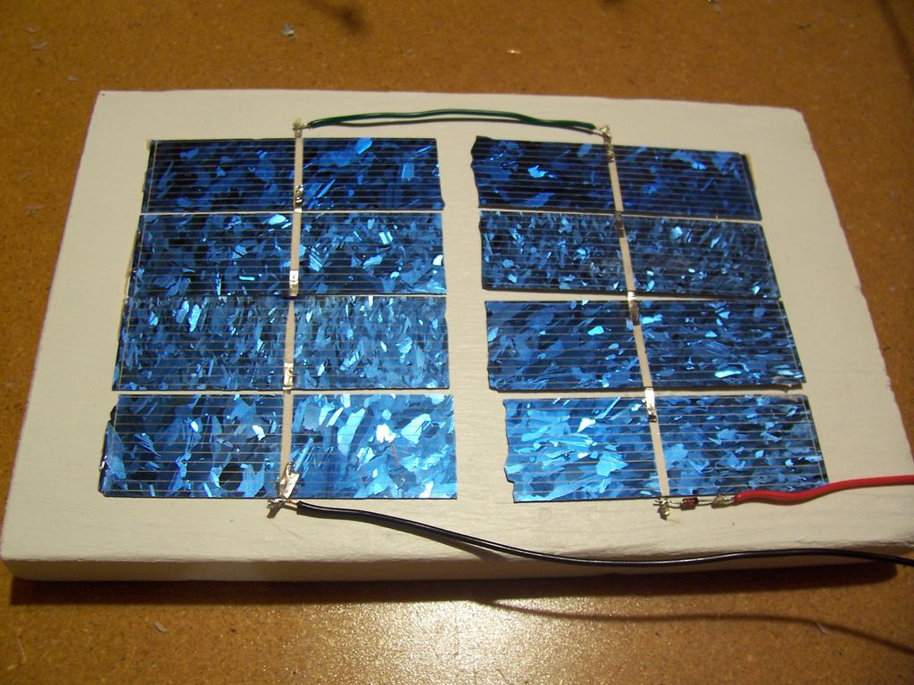Как сделать солнечные батареи своими руками в домашних условиях видео: Солнечная батарея своими руками: пошаговый мастер-класс